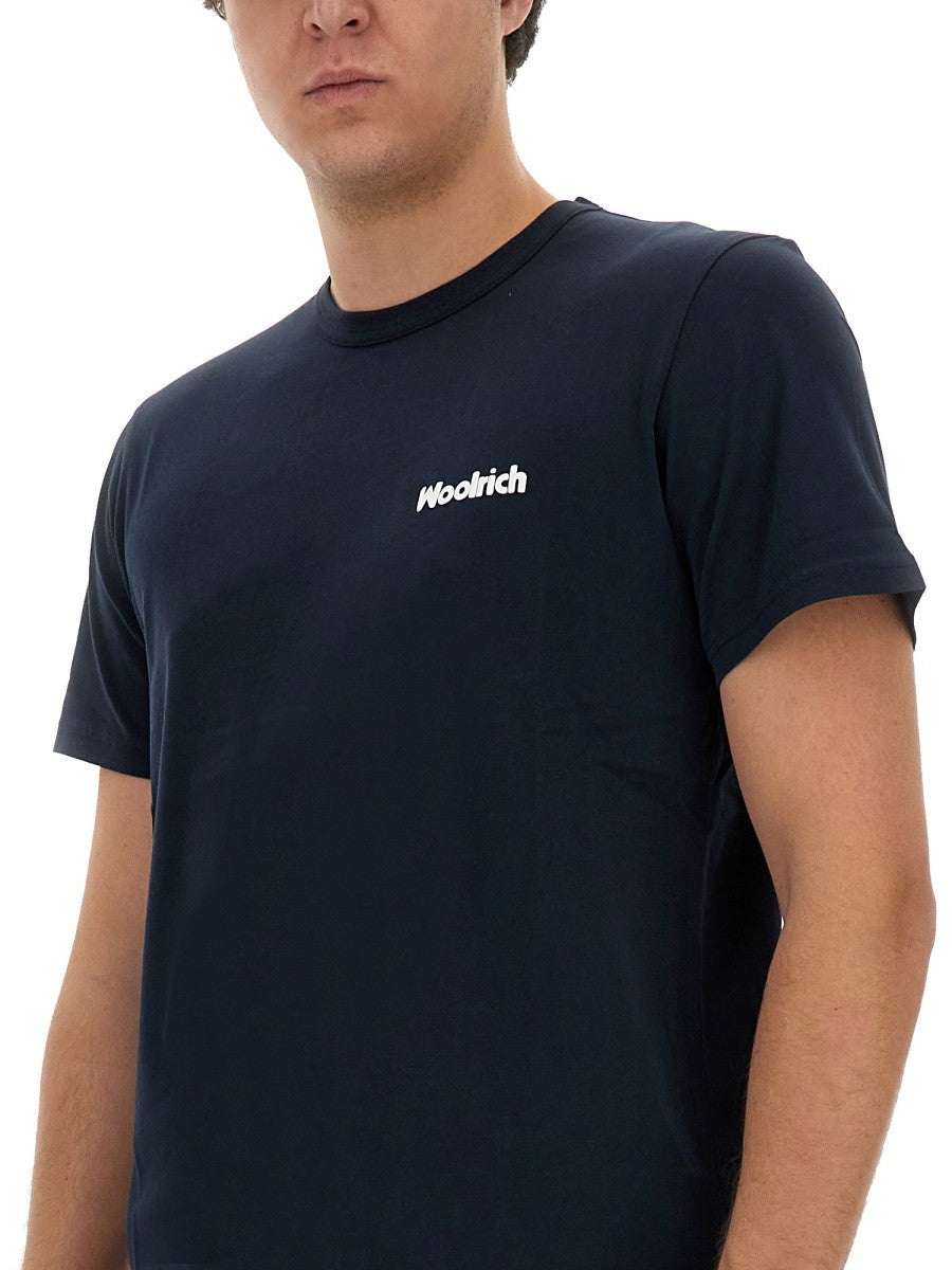 T-SHIRT WITH LOGO