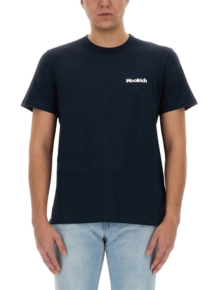 T-SHIRT WITH LOGO