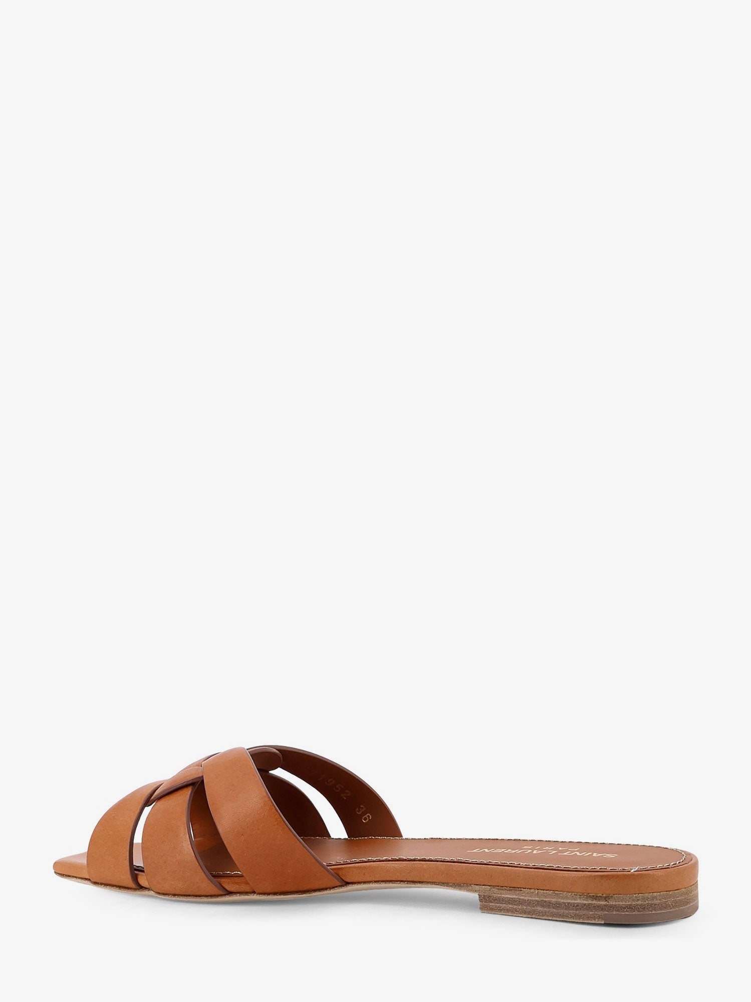 Tribute 05 Flat leather sandals