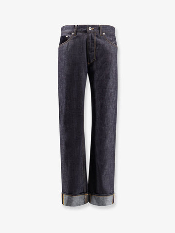 Turned up jeans with straight leg