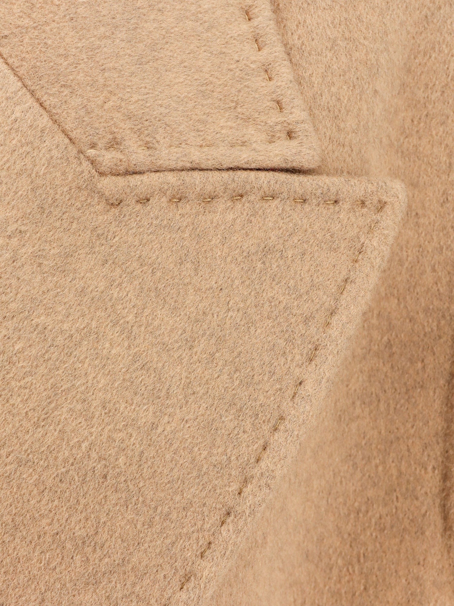 Valle cashmere coat with belt at waist