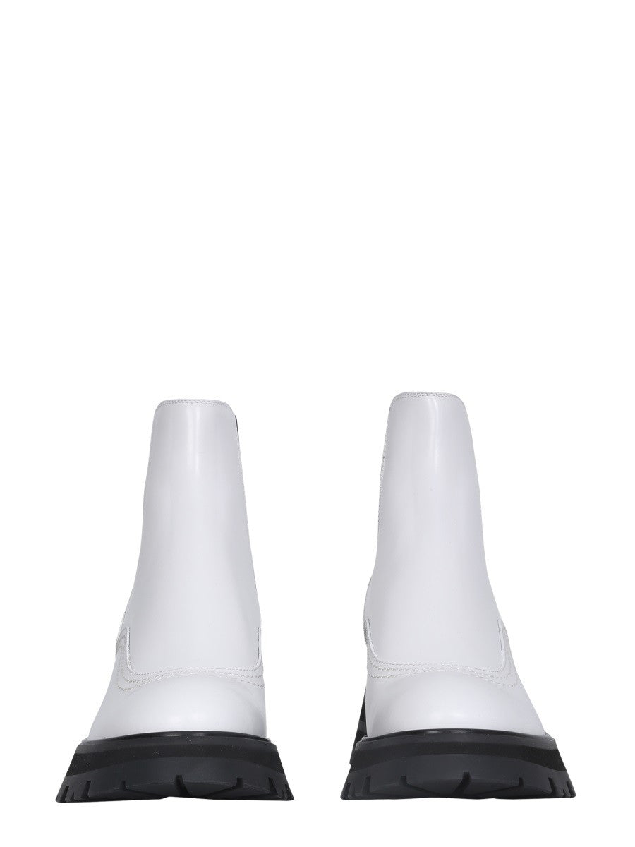 WANDER CHELSEA BOOTS