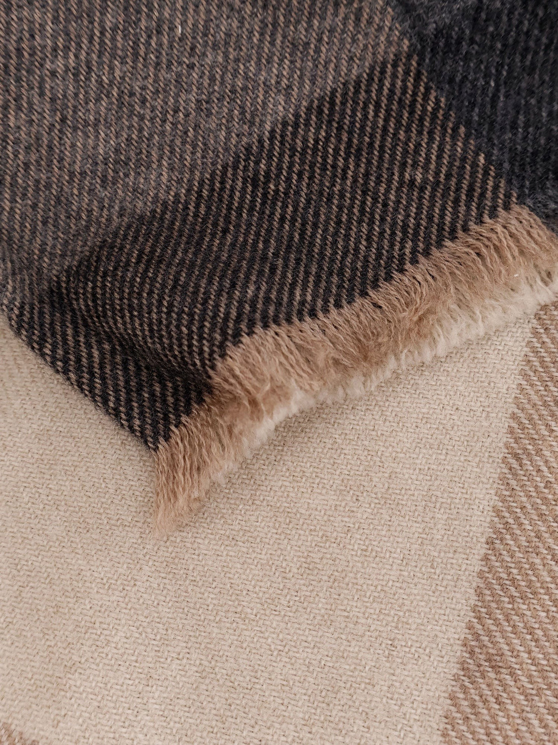 Wool and cashmere scarf