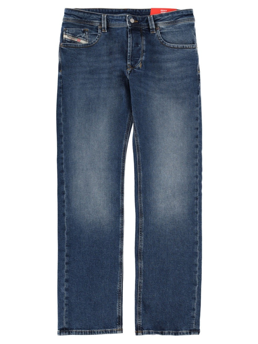 Diesel - "1985 LARKEE" JEANS 1985-larkee-jeans_b6f387e9-9113-4238-85e2-1bb1f4938bfa