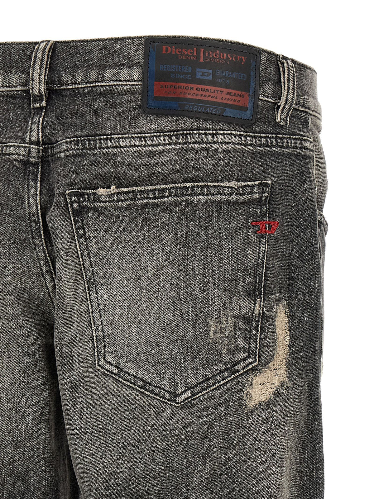 Diesel - '2019 D-Strukt' jeans 2019-d-strukt-jeans_82ff430d-72b0-44c4-a233-9583e9369bf8