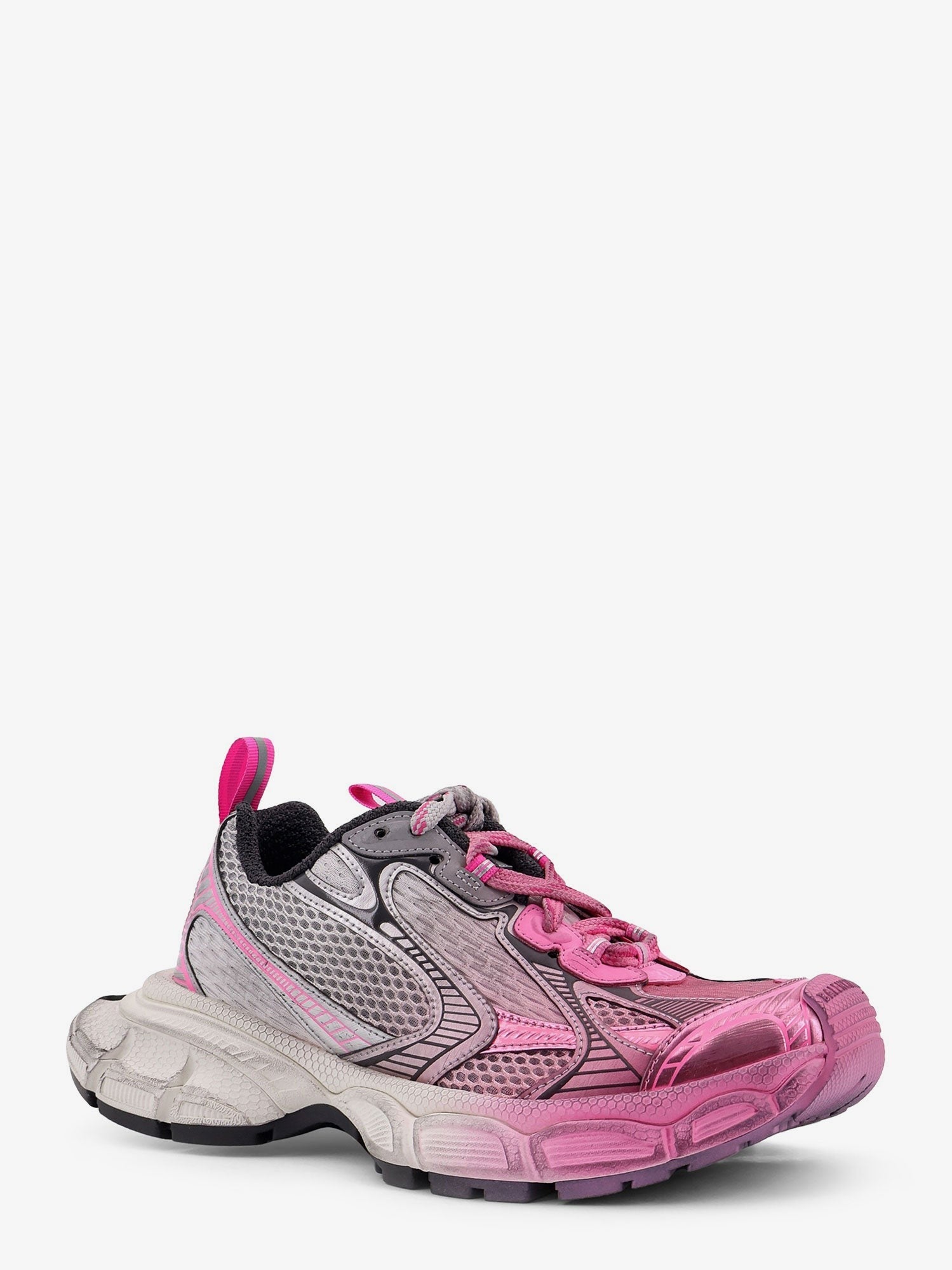 3XL low-top mesh sneakers