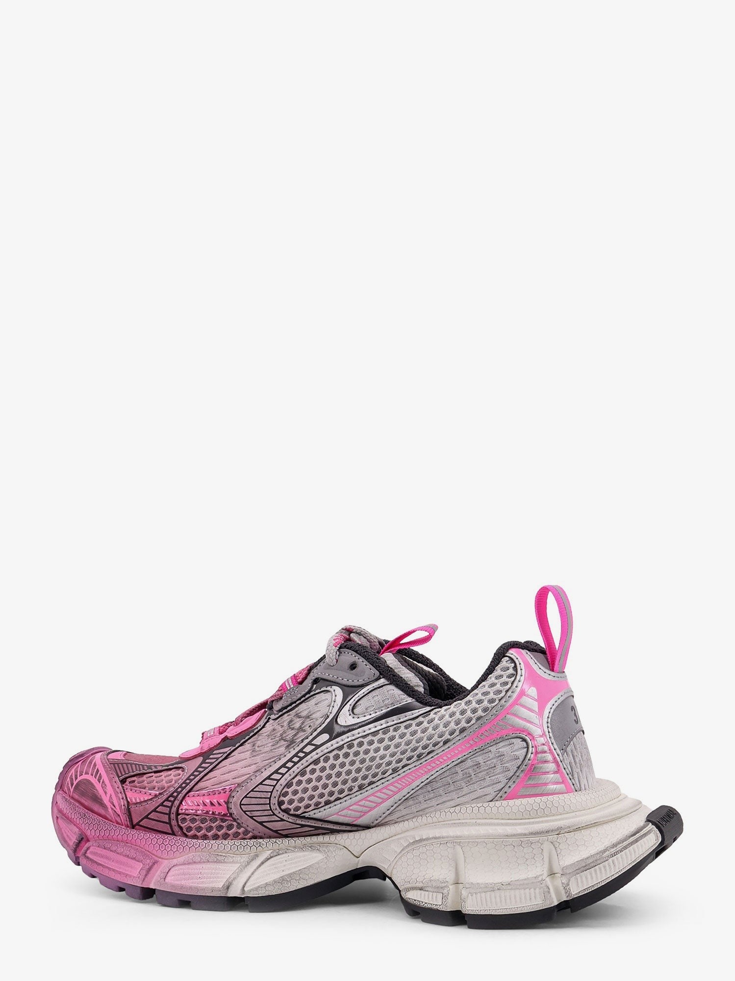 3XL low-top mesh sneakers