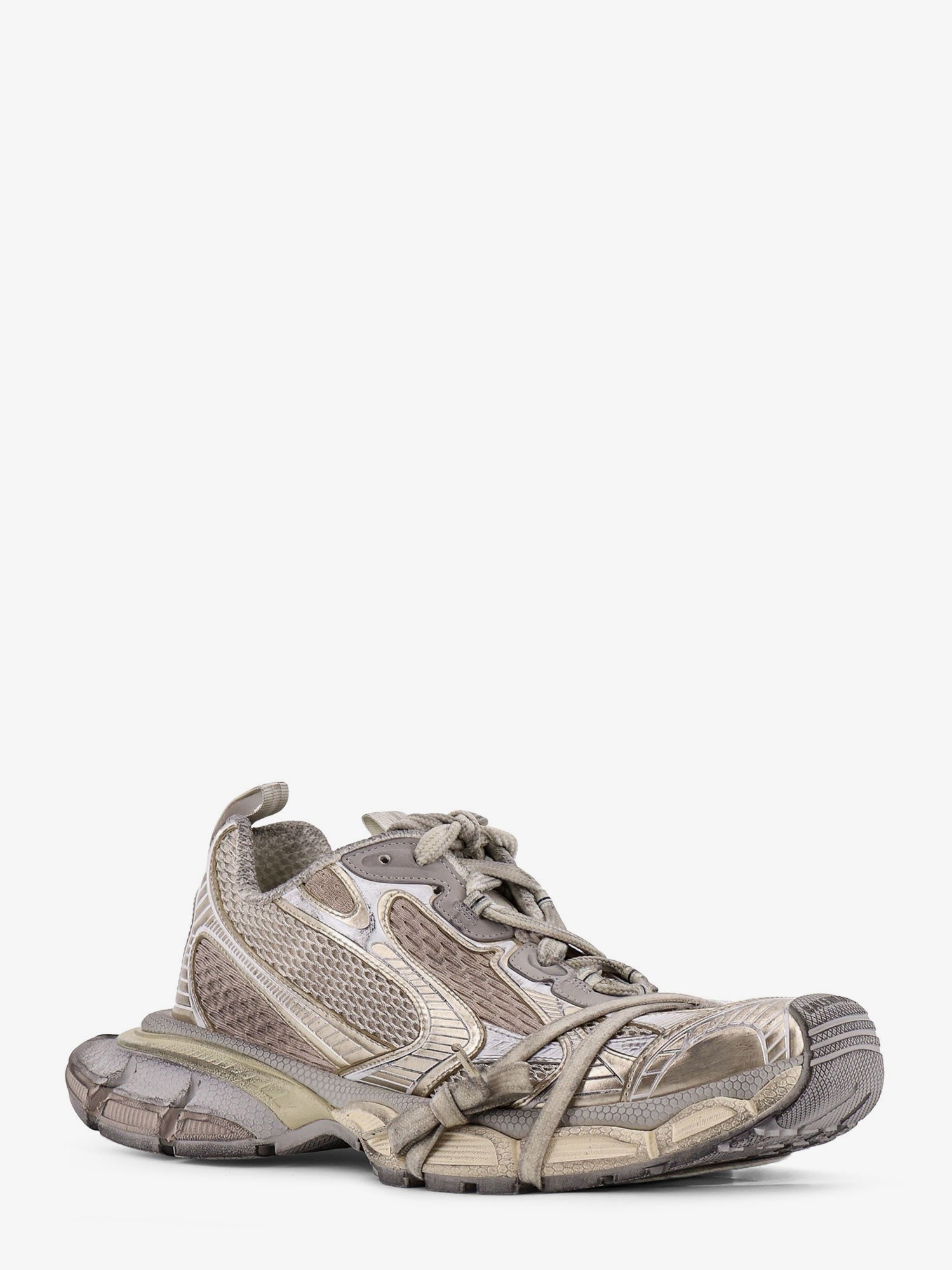 3XL low-top mesh sneakers