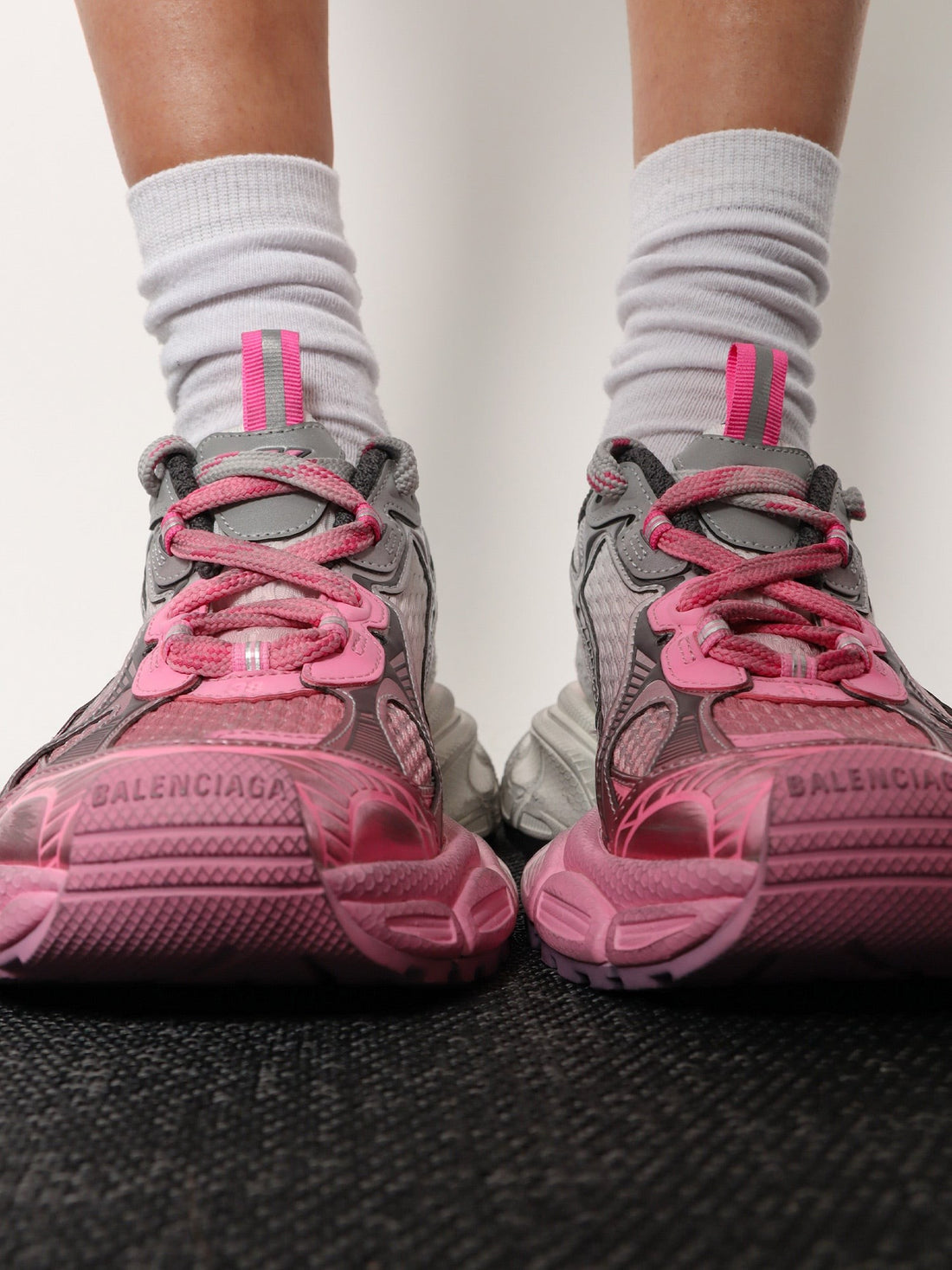 3XL low-top mesh sneakers