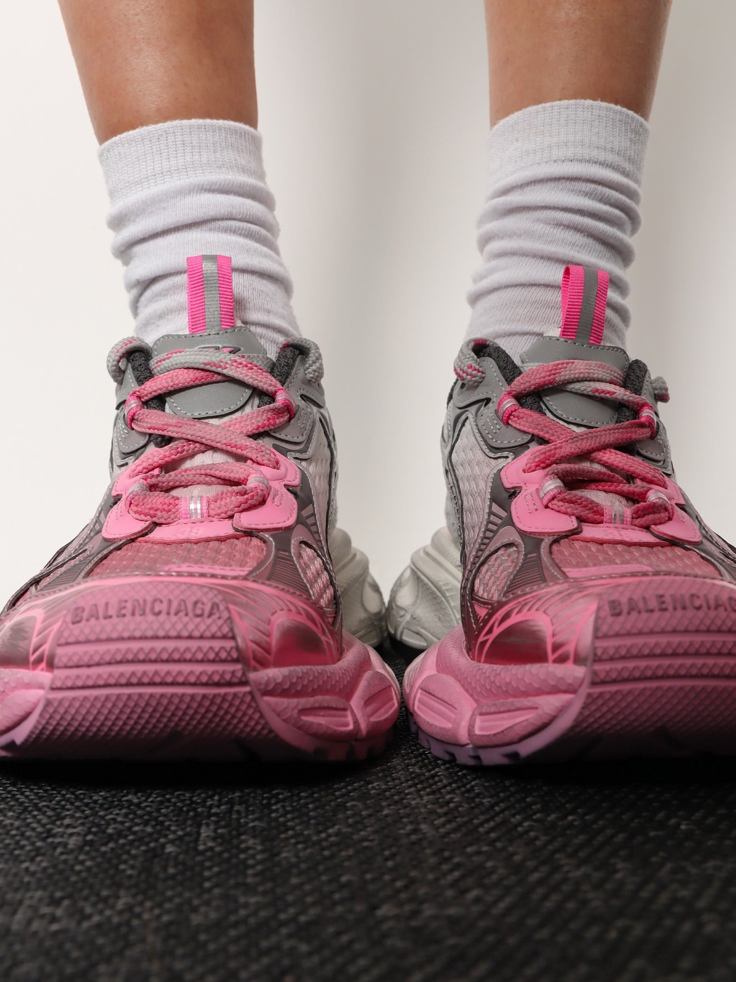 3XL low-top mesh sneakers