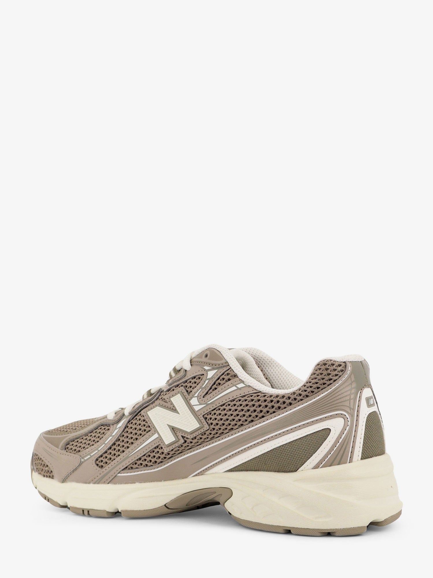 740 mesh sneakers with leather inserts