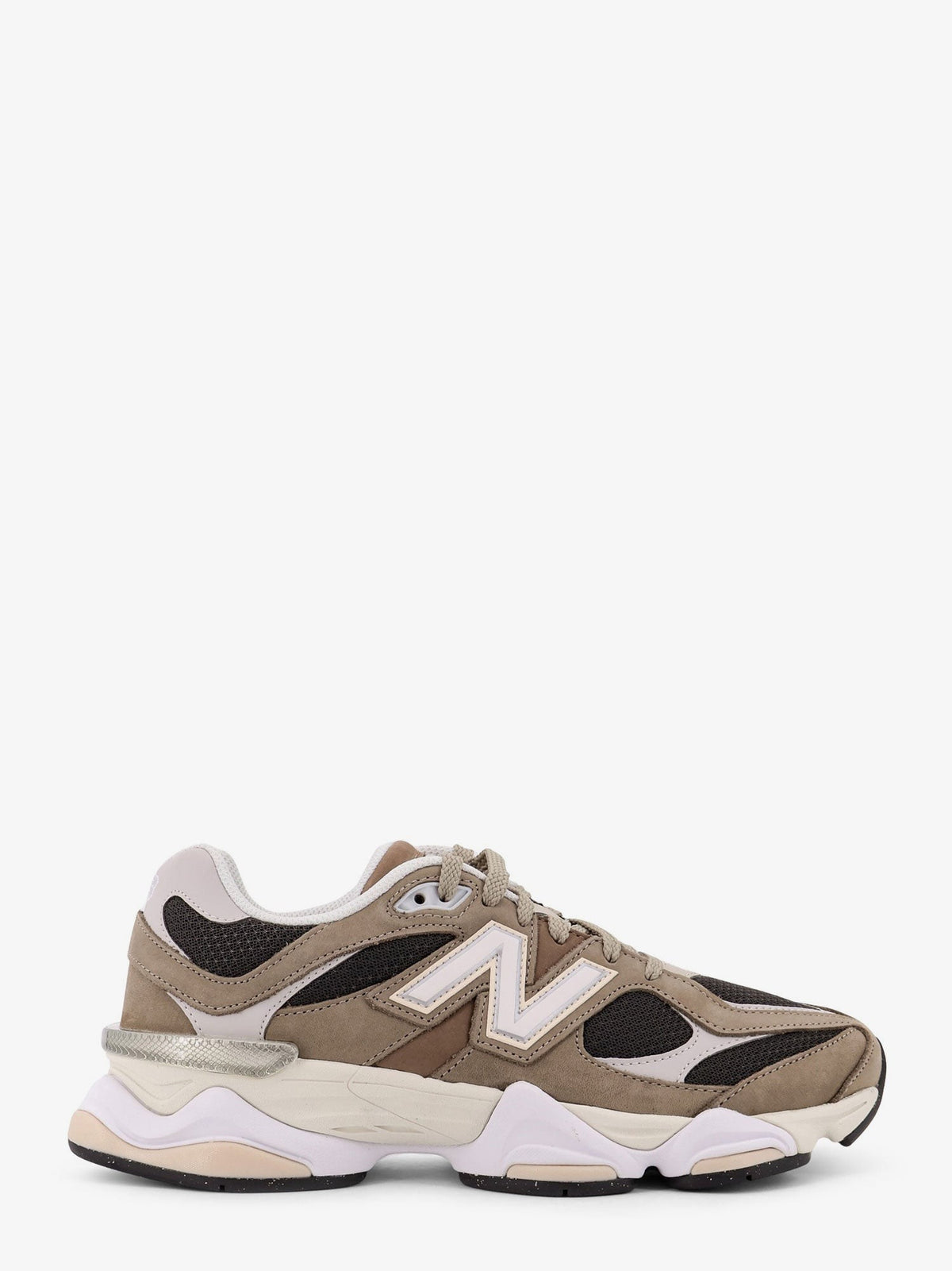New Balance - 9060 low-top mesh sneakers with suede interts 9060-low-top-mesh-sneakers-with-suede-interts_7c7db9ca-cc6f-4112-baa9-bbc679161b5b