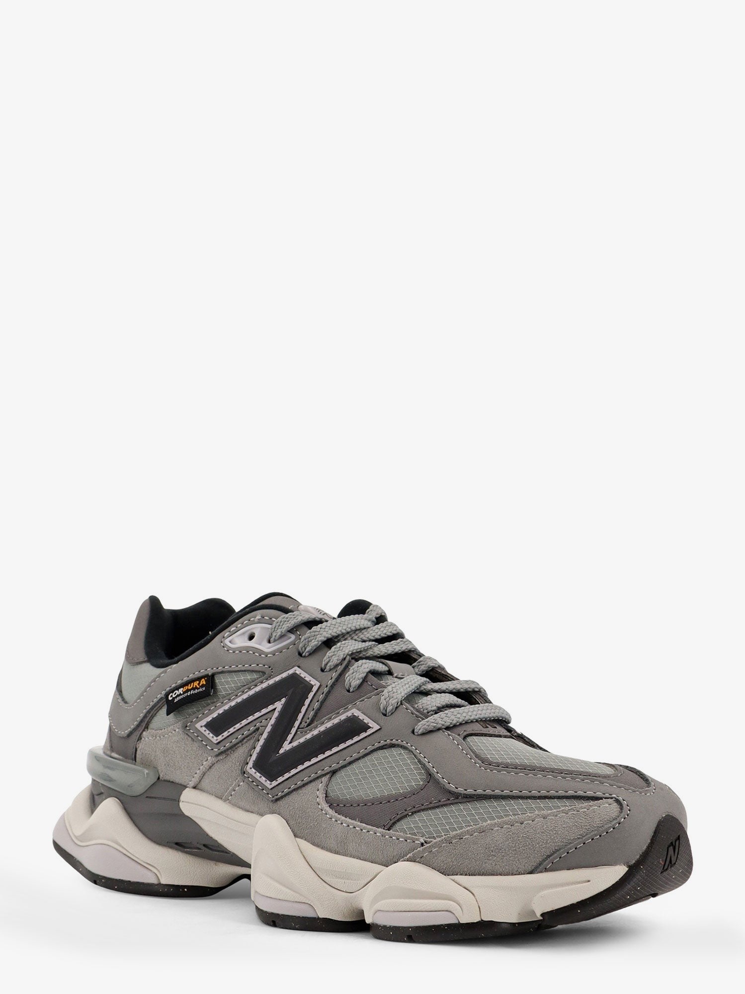 New Balance - 9060 low-top mesh sneakers 9060-low-top-mesh-sneakers_2180b6e8-1b78-4ecb-9659-7ef57607a5fe
