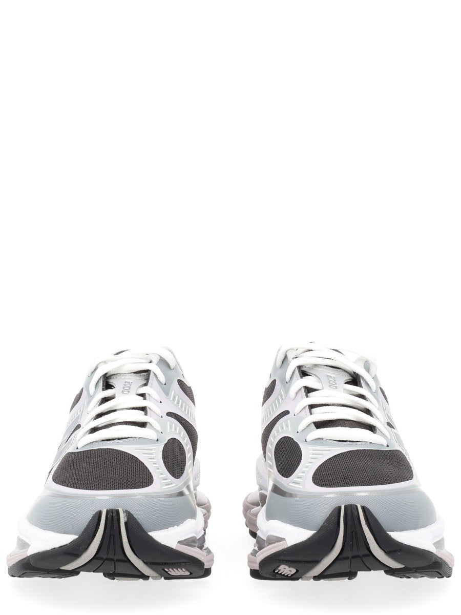 New Balance - "ABZORB 2000" SNEAKER Unisex abzorb-2000-sneaker_ef4e038a-182c-48b8-8ca1-3e9f7b6c3ac5