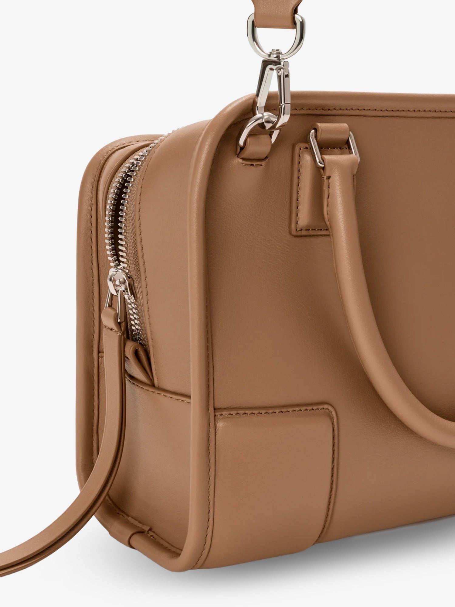 LOEWE - Amazona 180 leather handbag