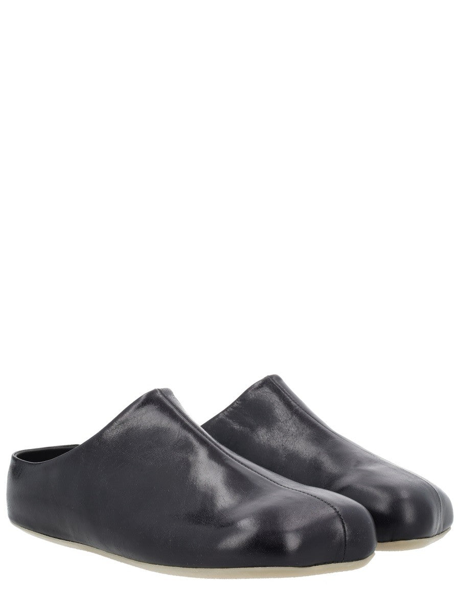 MM6 MAISON MARGIELA - ANATOMICAL LEATHER SABOT anatomical-leather-sabot_147a9a19-a2cc-4a2f-873c-976165615c3e
