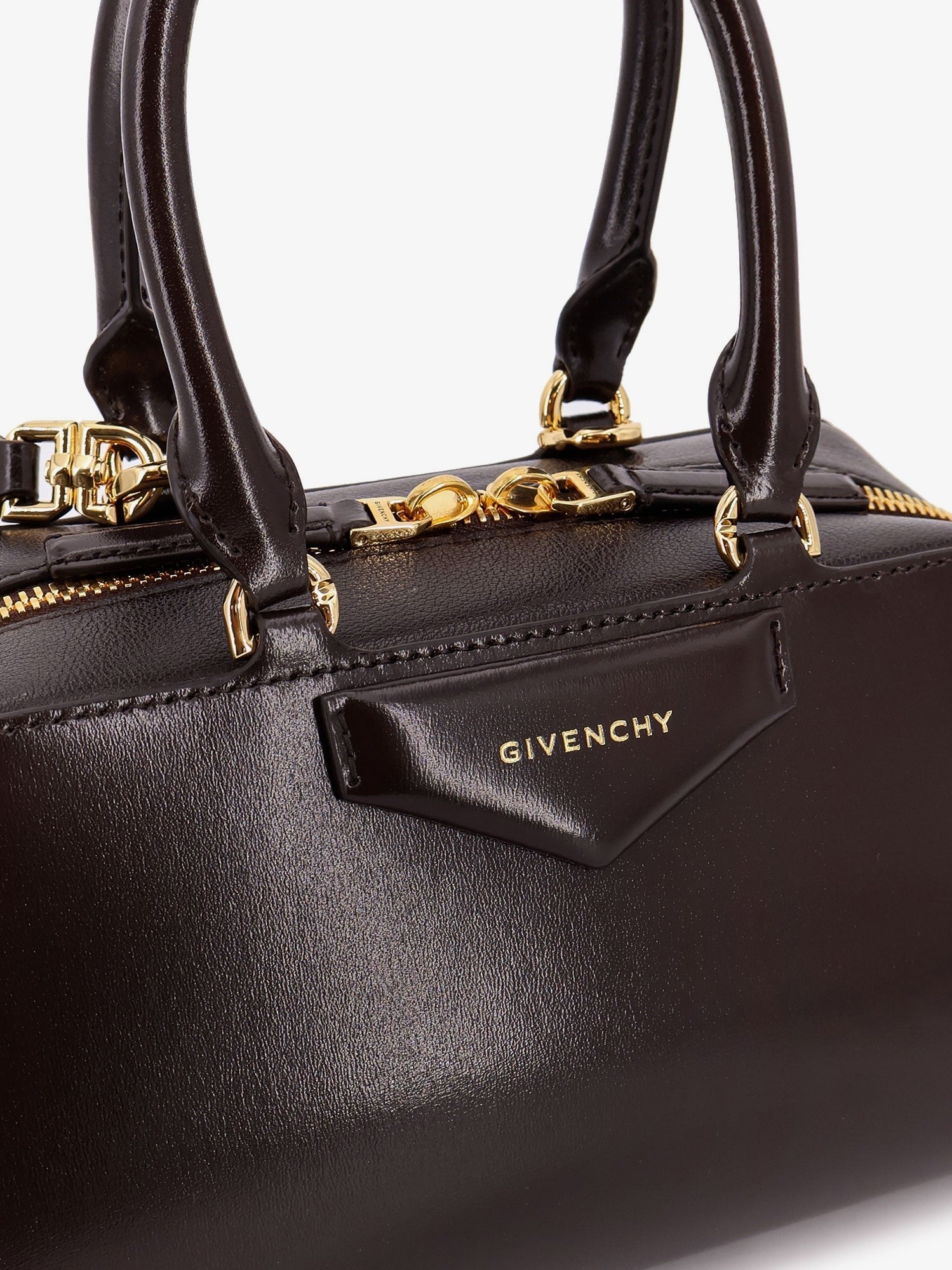 Antigona East West Small leather shoulder bag