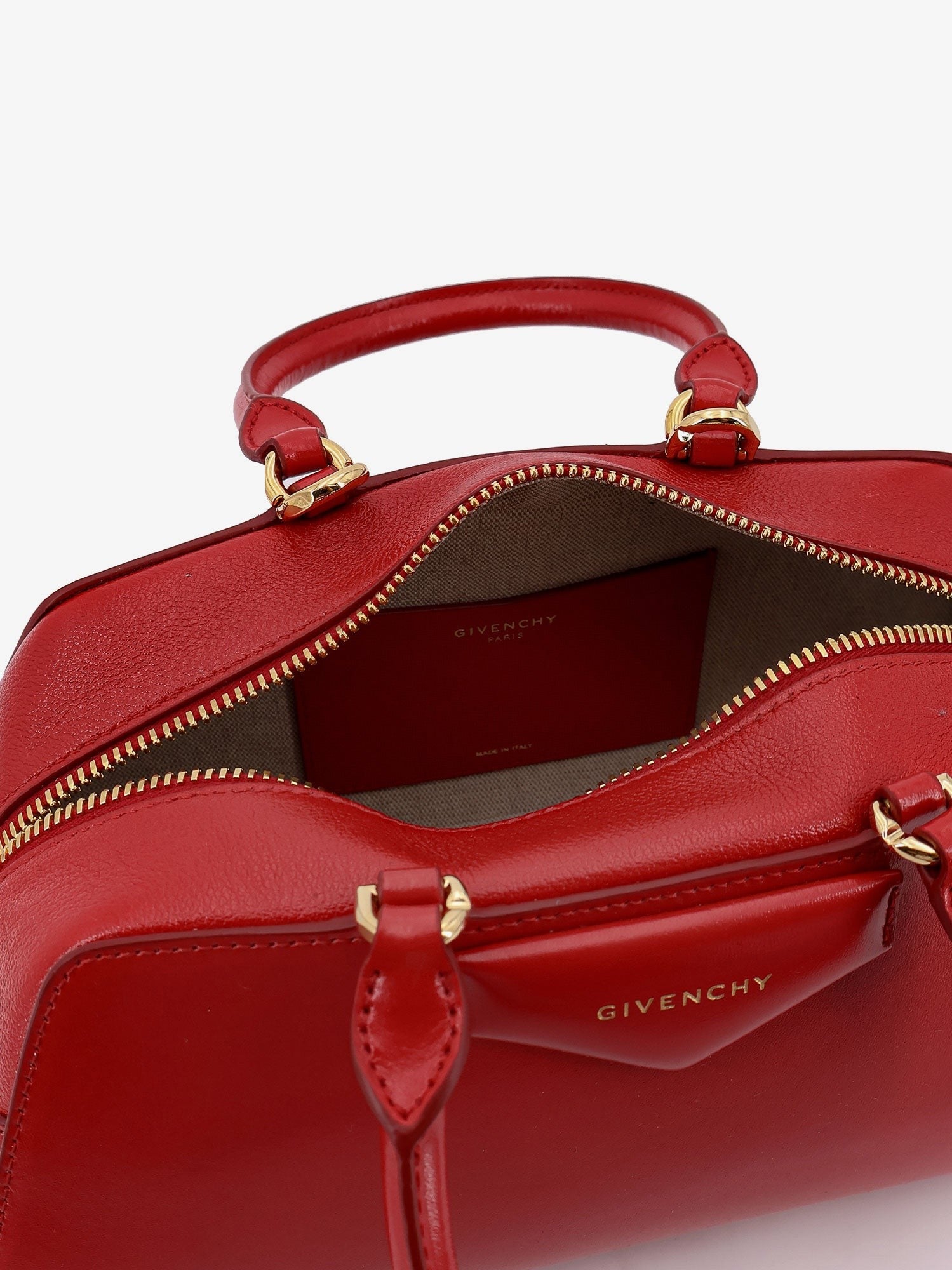 Antigona East West Small leather shoulder bag