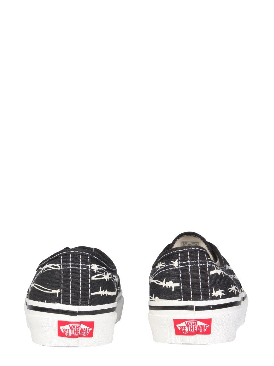 AUTHENTIC 44 SNEAKERS