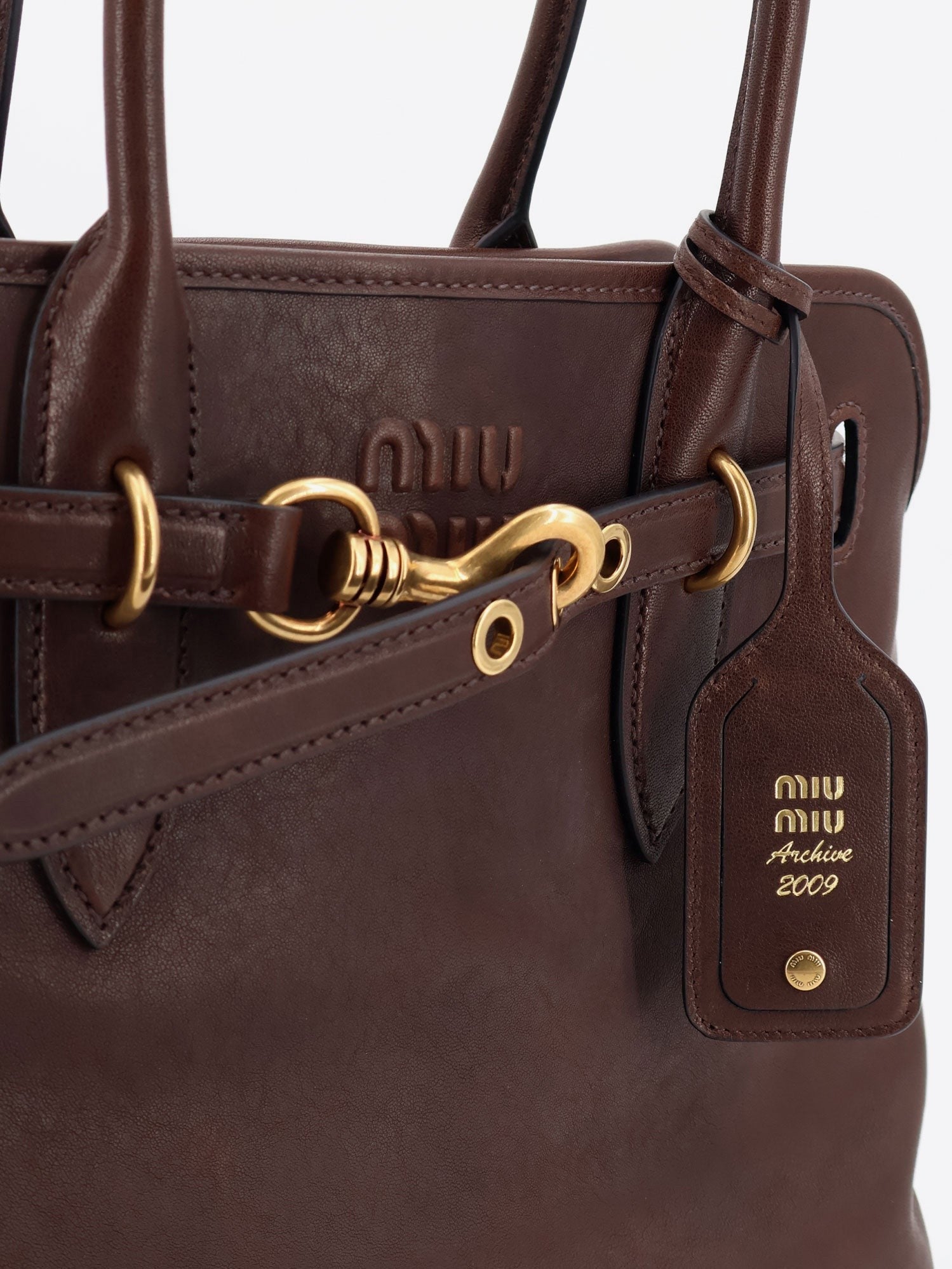 Miu Miu - Aventure leather handbag with front lettering logo