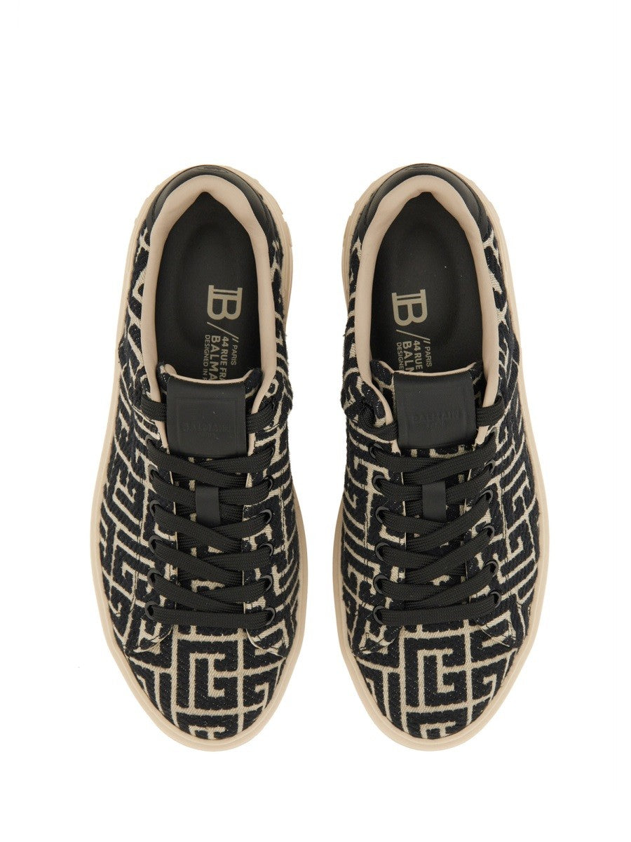 "B-COURT" SNEAKER