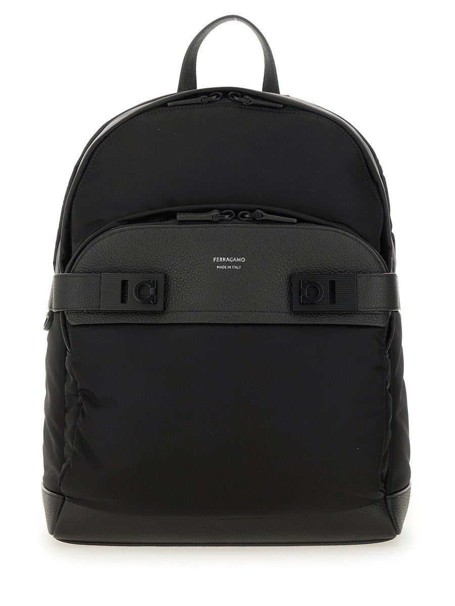 BACKPACK WITH BUCKLES "HOOKS"