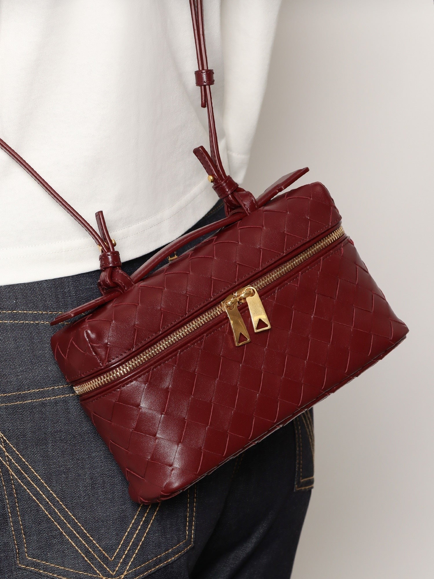 Bottega Veneta Bottega Veneta - Bang Bang leather vanity case with Intrecciato motif