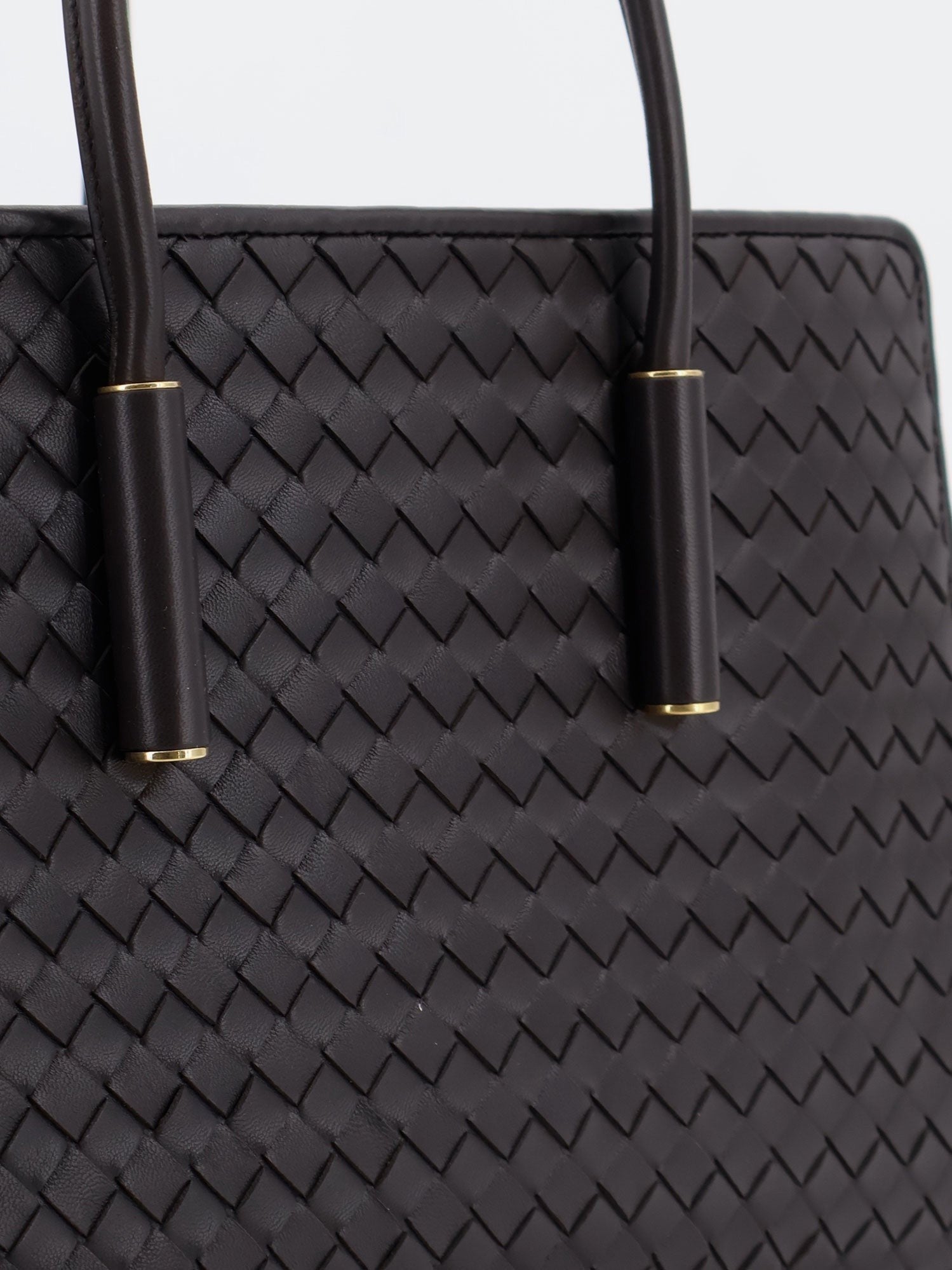 Bottega Veneta - Barbara leather handbag with Intrecciato motif barbara-leather-handbag-with-intrecciato-motif_115fe7fa-d3d6-4187-989d-1a13df2bca41
