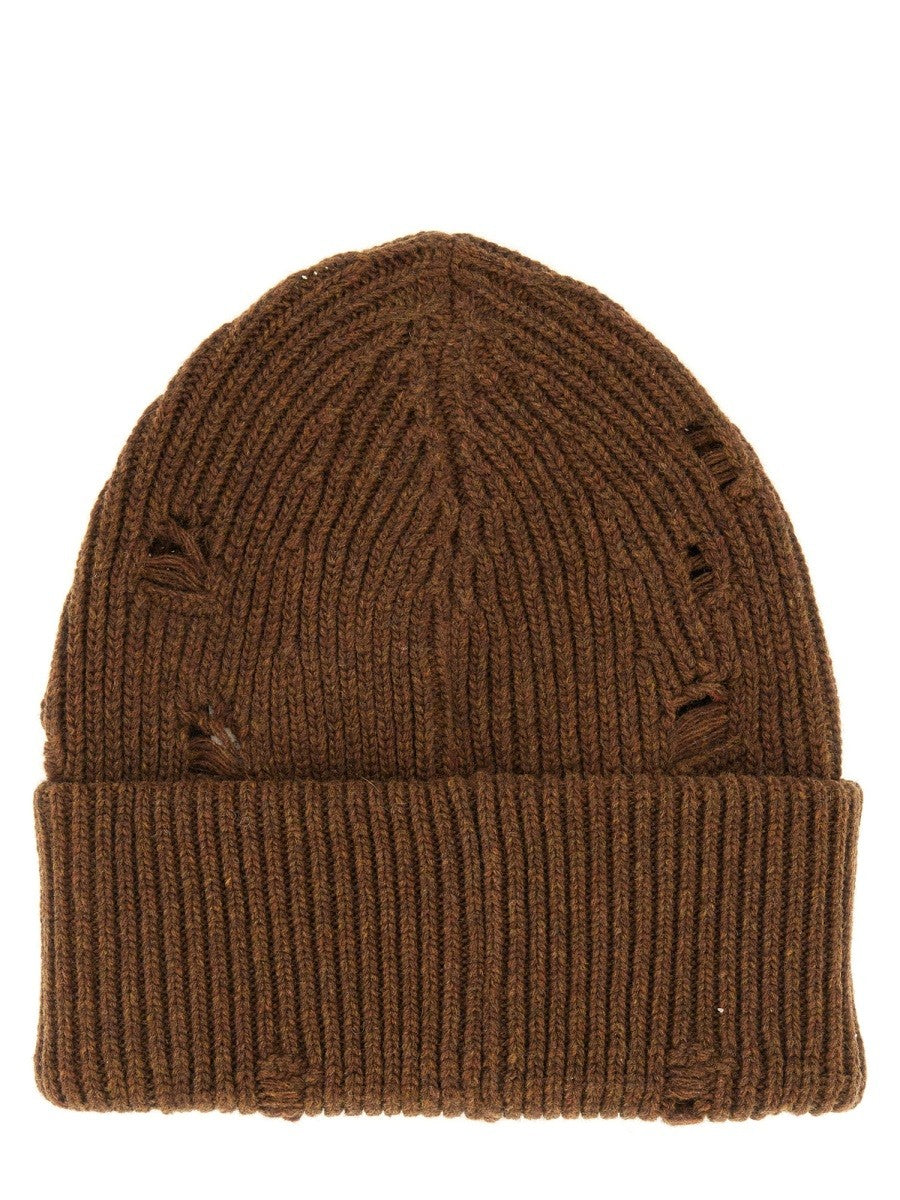 BEANIE HAT WITH LOGO
