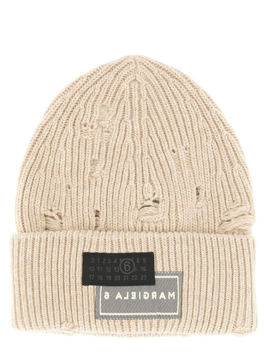 BEANIE HAT WITH LOGO