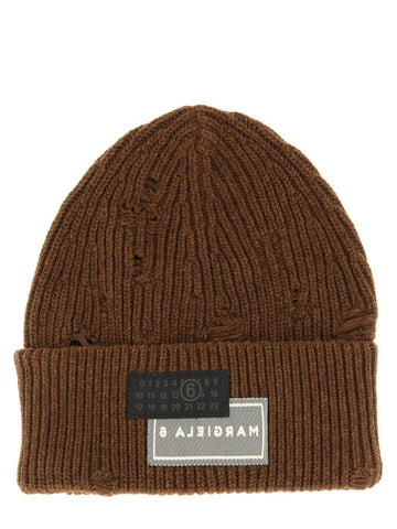 BEANIE HAT WITH LOGO