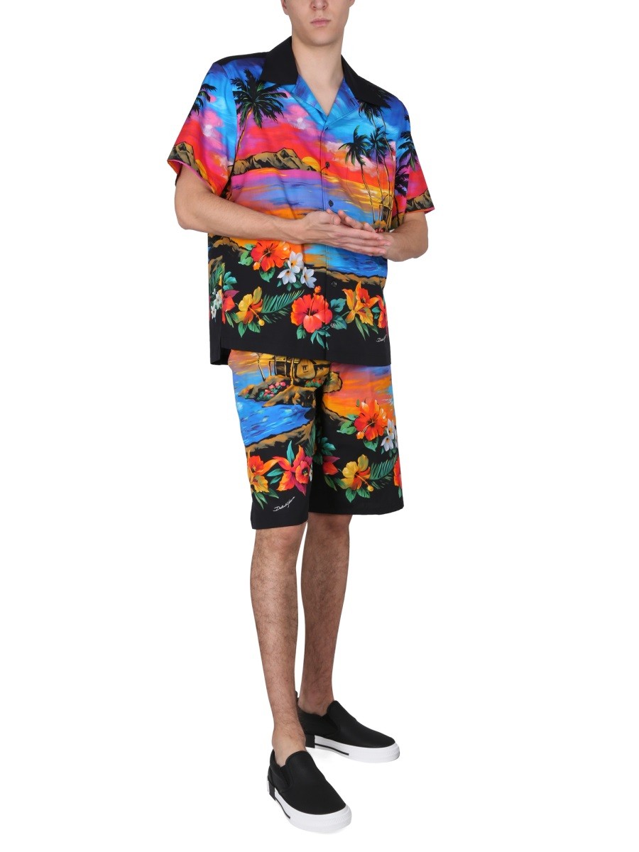 BERMUDA SHORTS WITH SUNSET PRINT