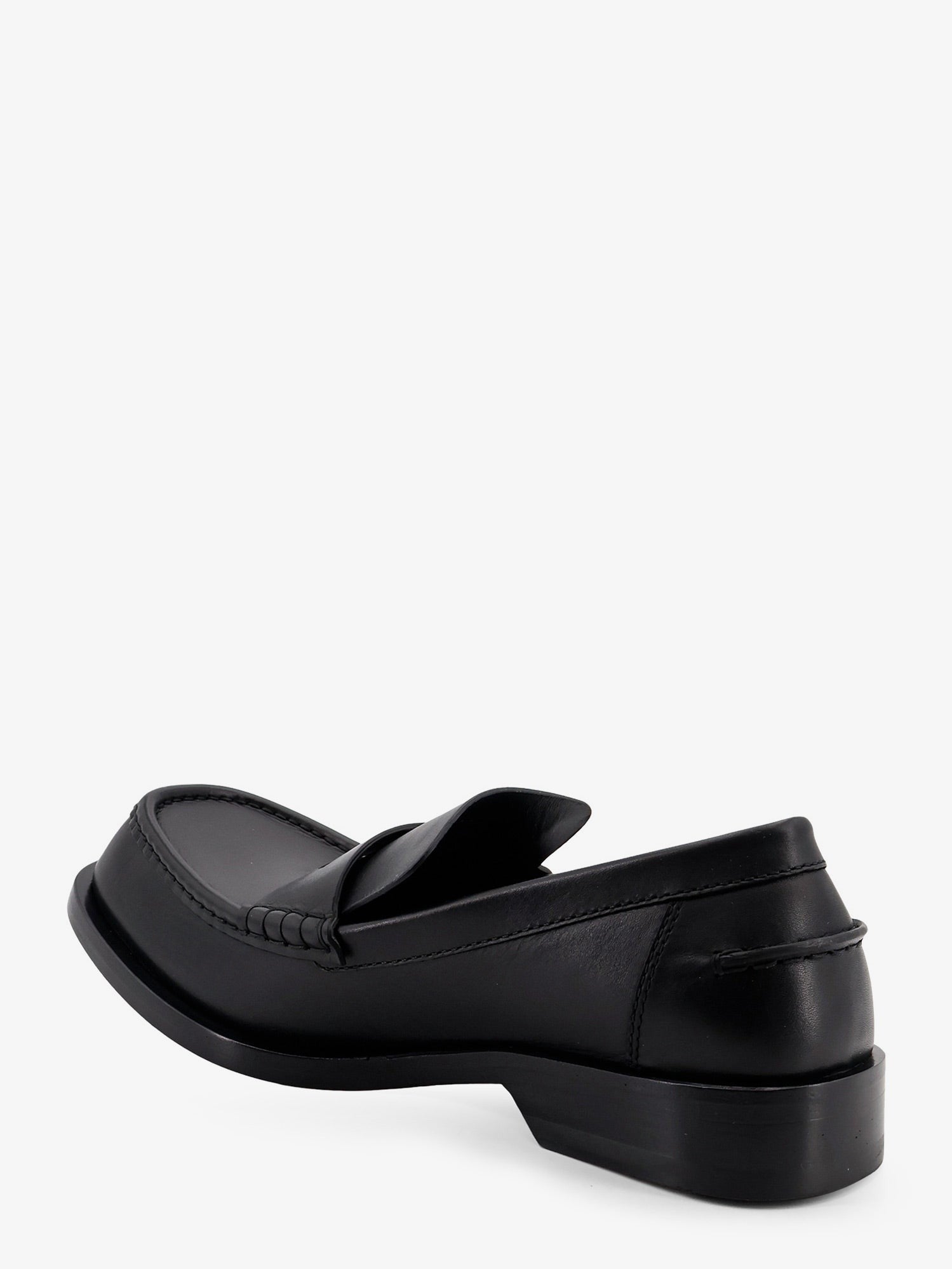 LOEWE - Bobine leather loafers with engraved Anagram logo bobine-leather-loafers-with-engraved-anagram-logo_06c106e2-fd74-484b-82df-2137314a9cee