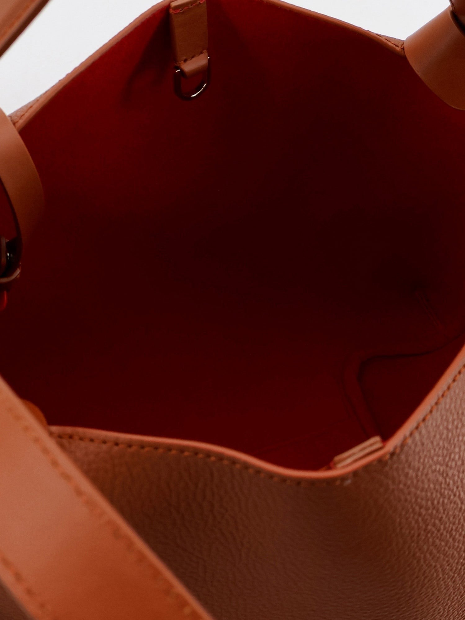 CHRISTIAN LOUBOUTIN - Borsa a spalla Bettina Small in pelle borsa-a-spalla-bettina-small-in-pelle_96d7f744-6916-411c-8017-5a0bab16b2d2