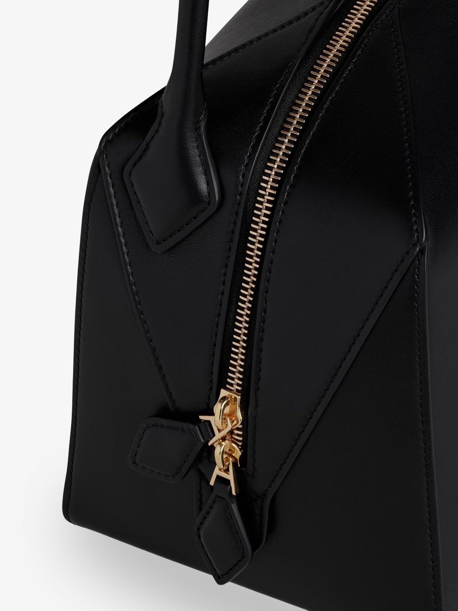 ALAIA - Bouledogue leather shoulder bag