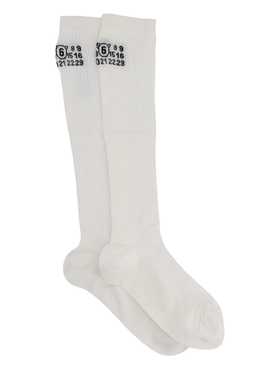 MM6 MAISON MARGIELA - CALZINI ALTI CON LOGO calzini-alti-con-logo_3cd0da37-92c9-42f8-b3c6-9b261ca50bf5