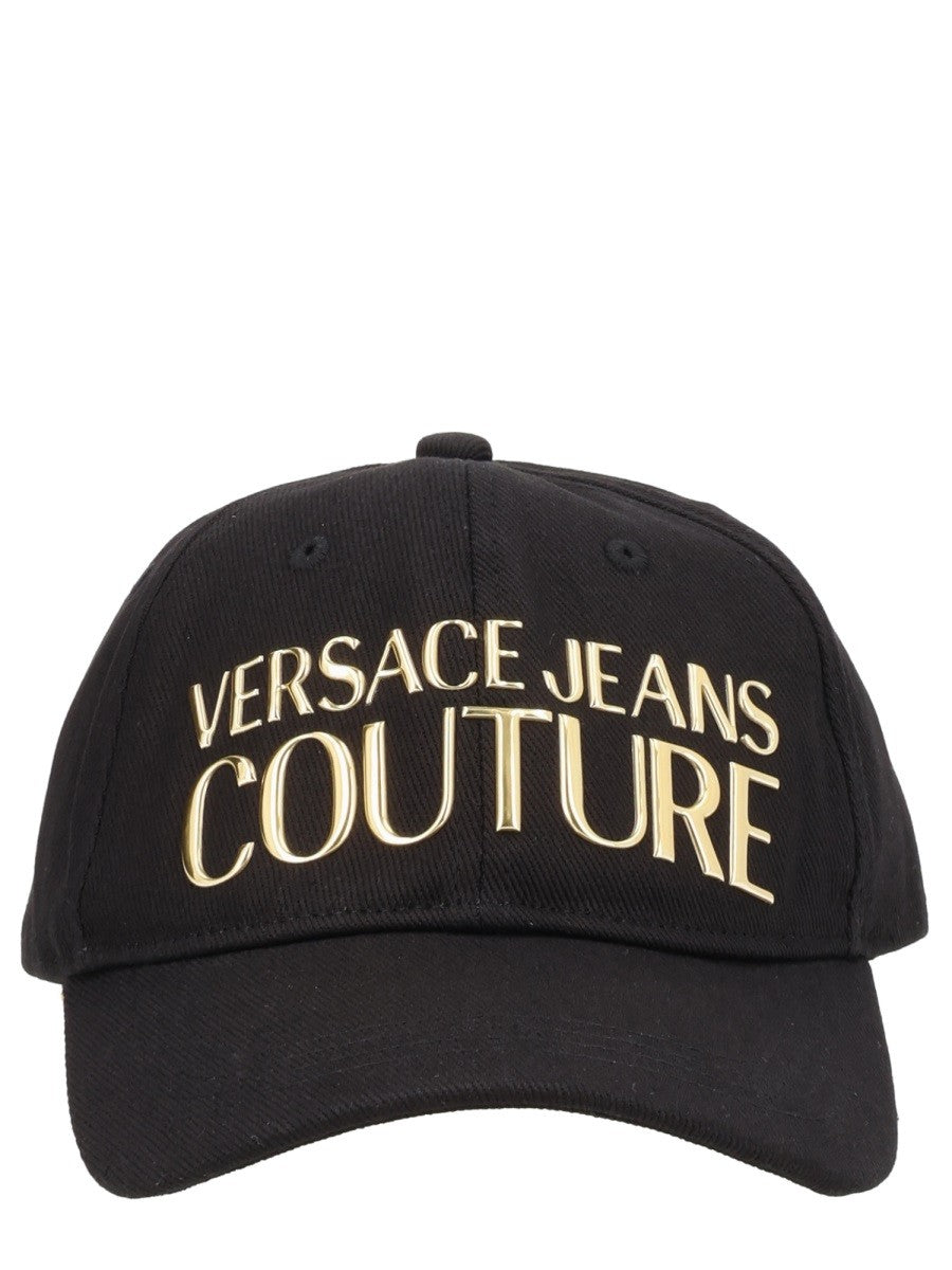 Versace Jeans Couture - Baseball Cap with Logo - Black cappello-da-baseball-con-logo_942683a8-cece-4dd8-bdb6-926097daea2f