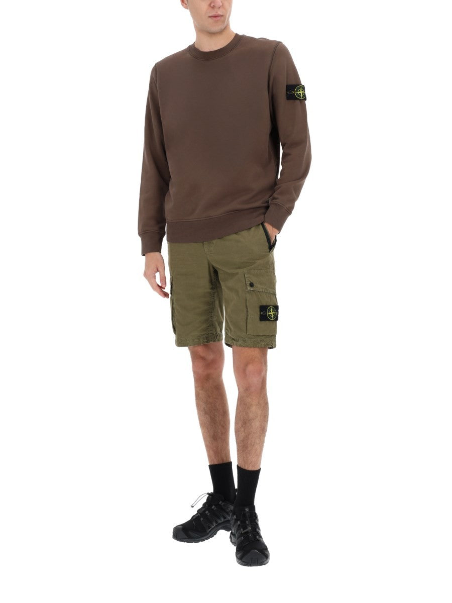 Stone Island - CARGO SHORTS WITH LOGO PATCH cargo-shorts-with-logo-patch_93ab27c1-25fa-4fff-8f32-866e06e7f188