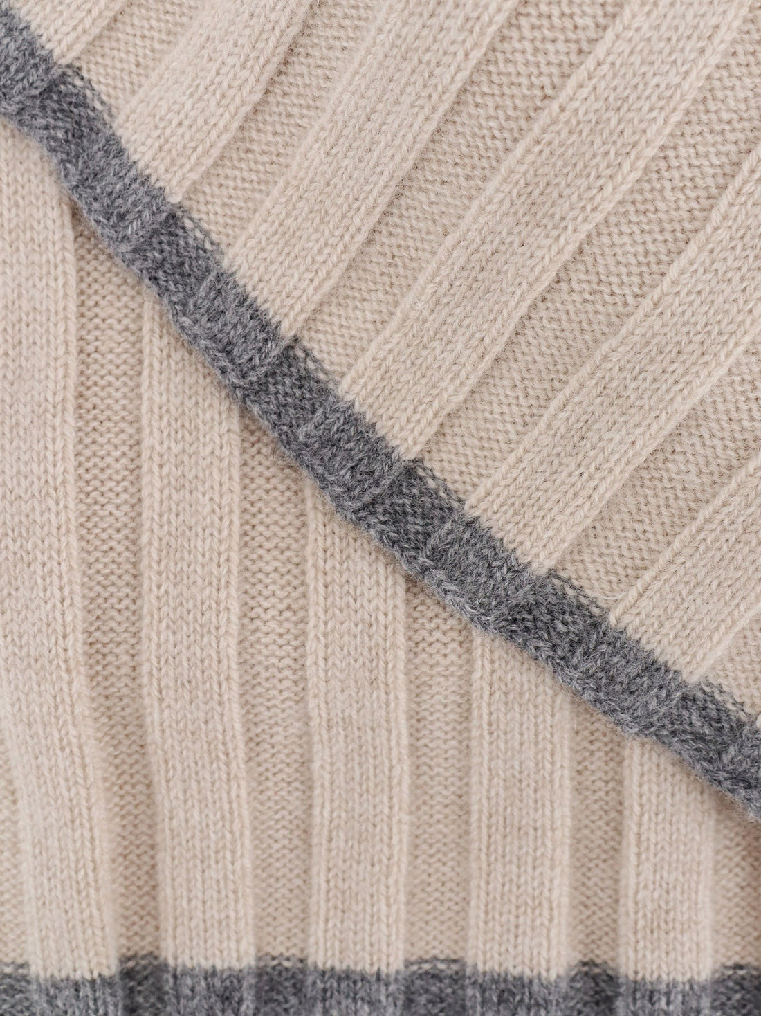 Brunello Cucinelli - Cashmere scarf cashmere-scarf_384e0e4f-30b9-4f05-a98d-4aec2657b3a4