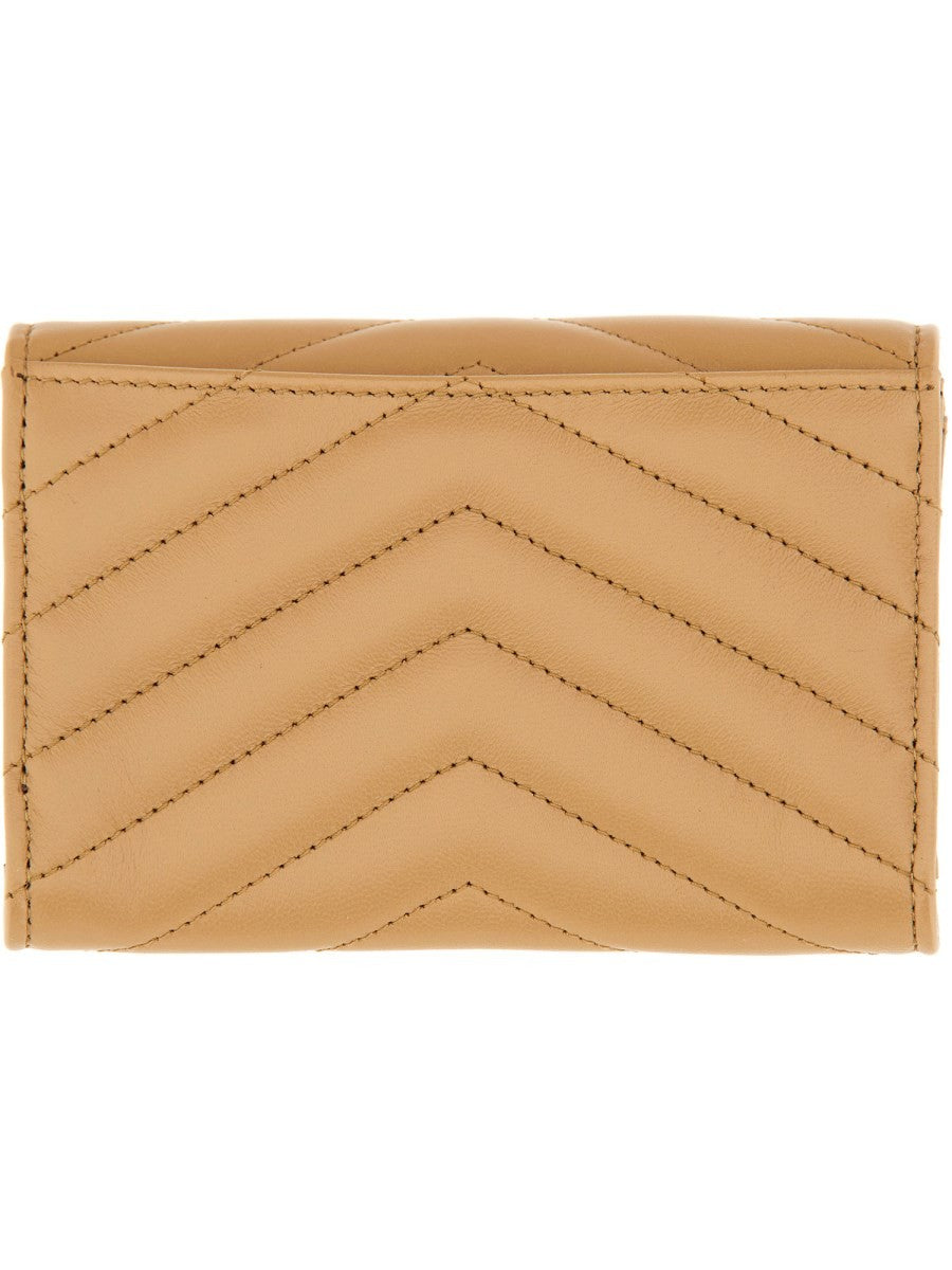 "CASSANDRAS" WALLET