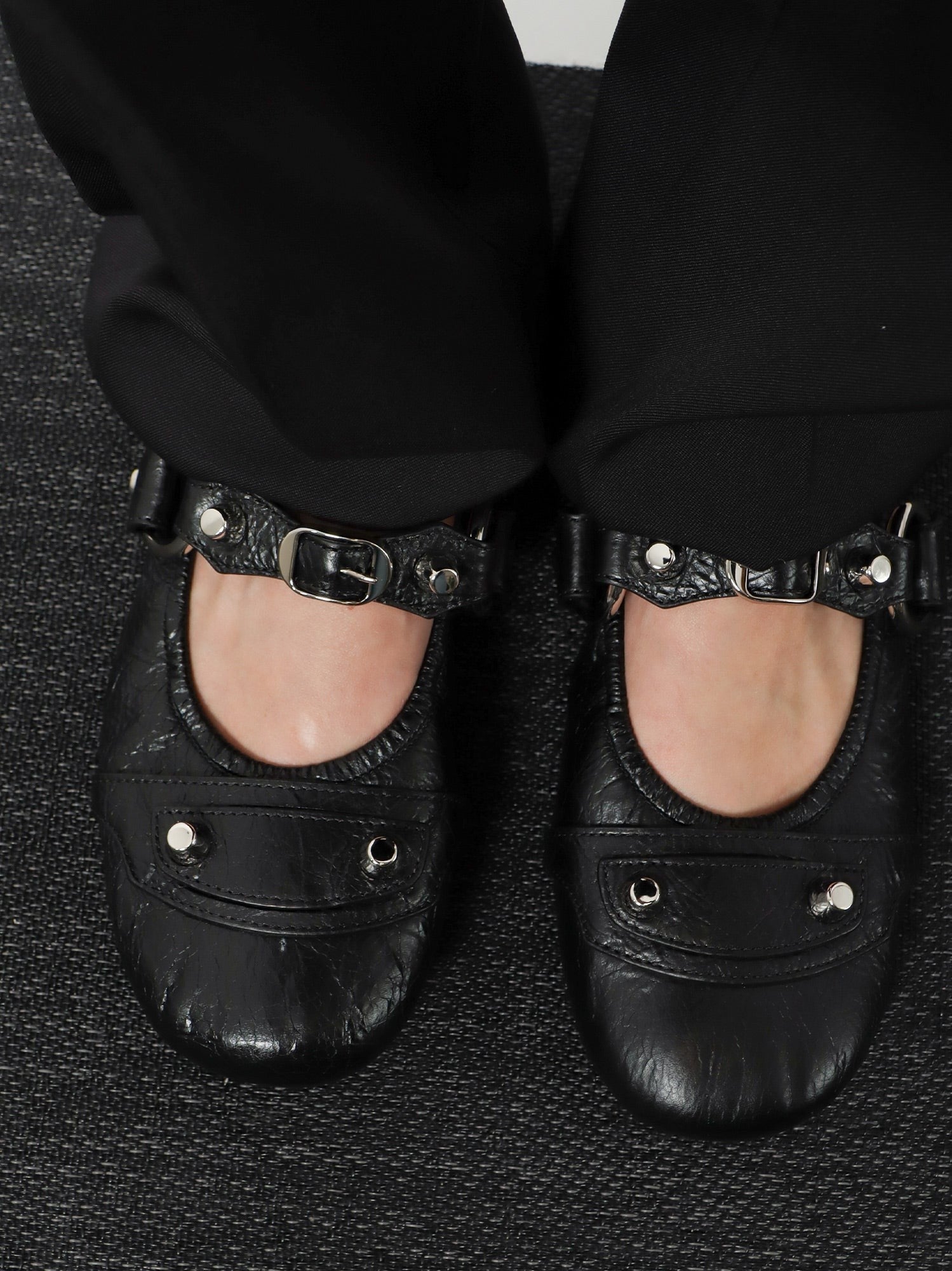 Balenciaga Balenciaga - City Flat L005 leather ballerinas