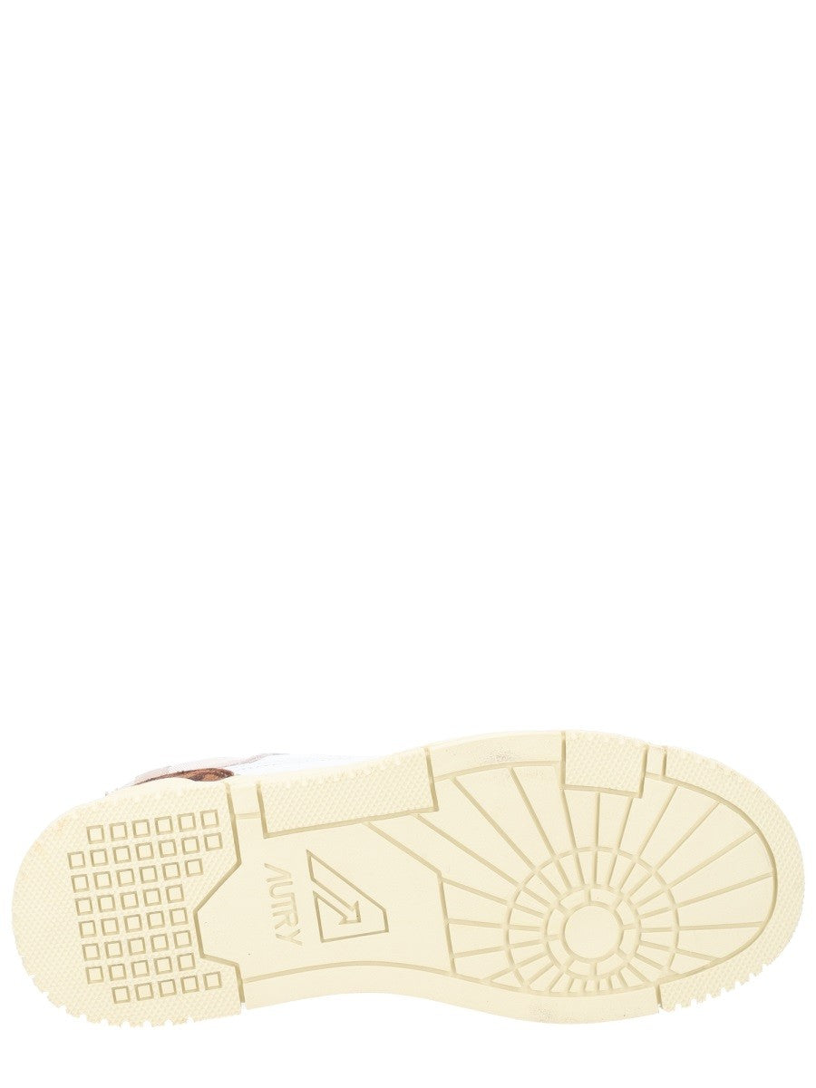 Autry - "CLC LOW" SNEAKER clc-low-sneaker_0c3c0f57-b1c7-442a-89e9-2ea98299dfcd