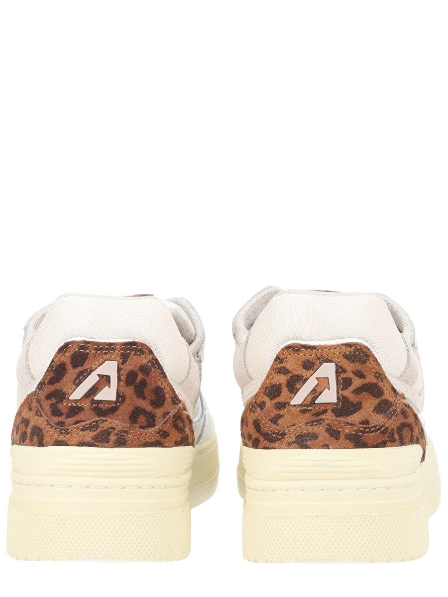 Autry - "CLC LOW" SNEAKER clc-low-sneaker_d740e62d-0b93-4105-ba6f-c38ca3da27ed