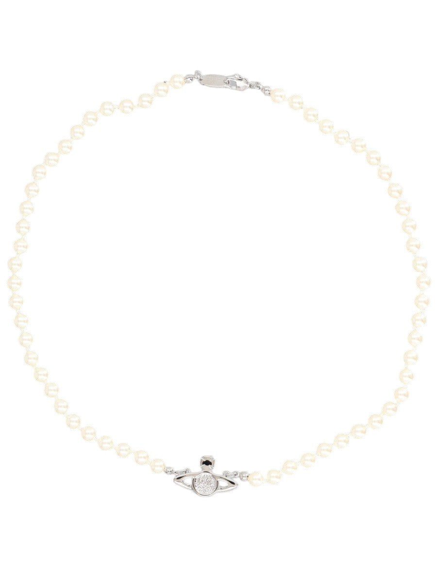Vivienne Westwood COLLANA DI PERLE CON ORB IN BASSO RILIEVO