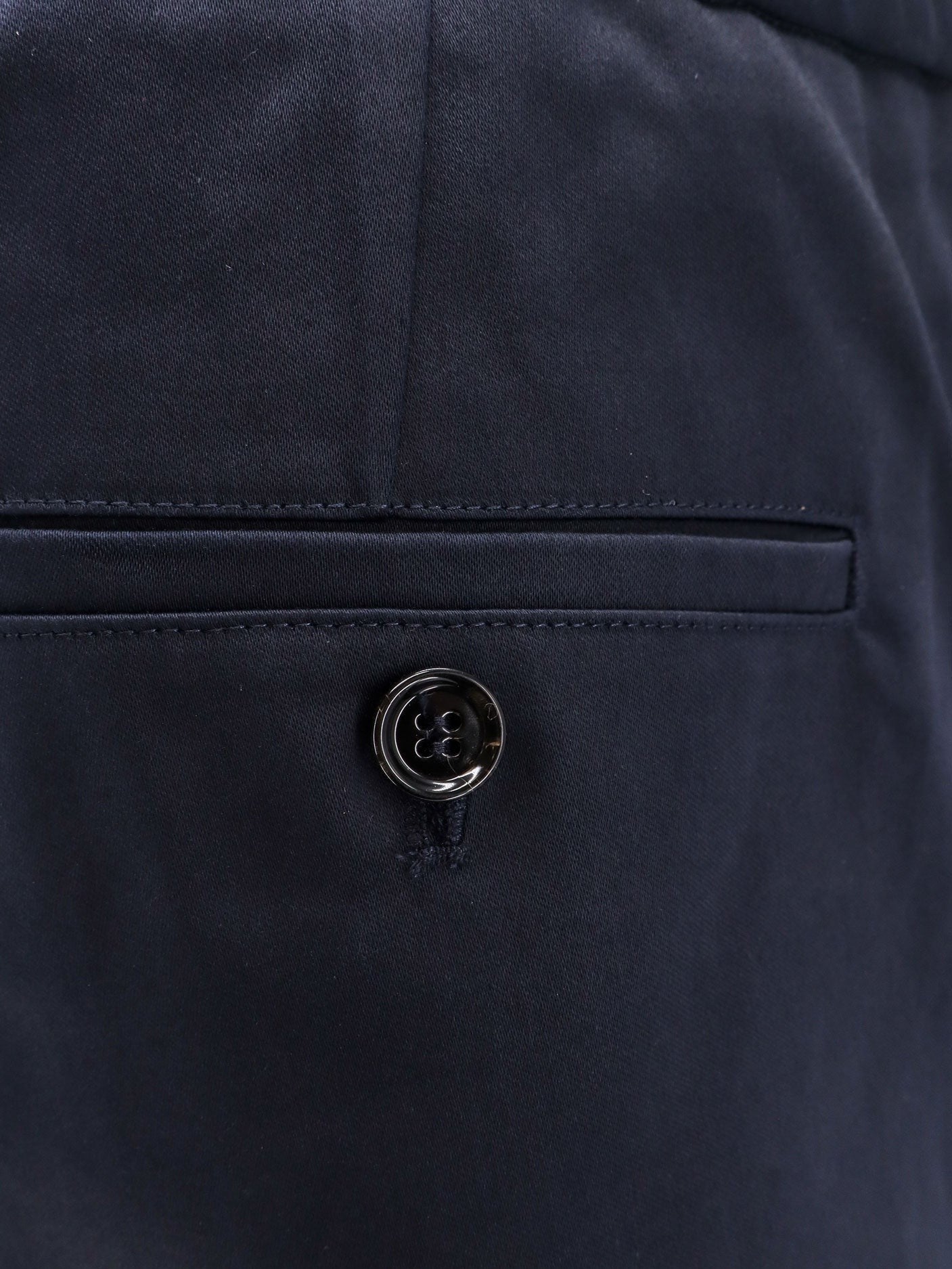 Cotton bermuda shorts with elastic detail