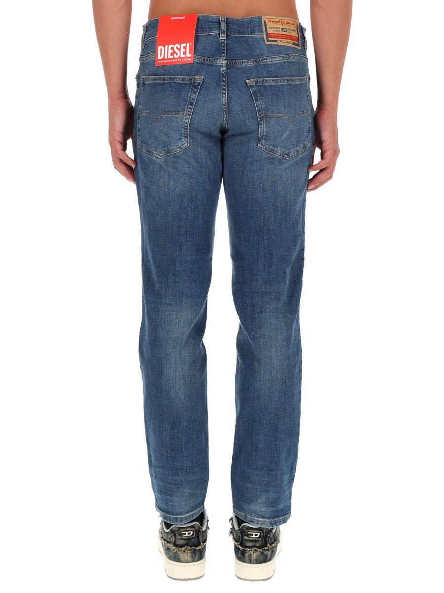 "D-FINITIVE" JEANS
