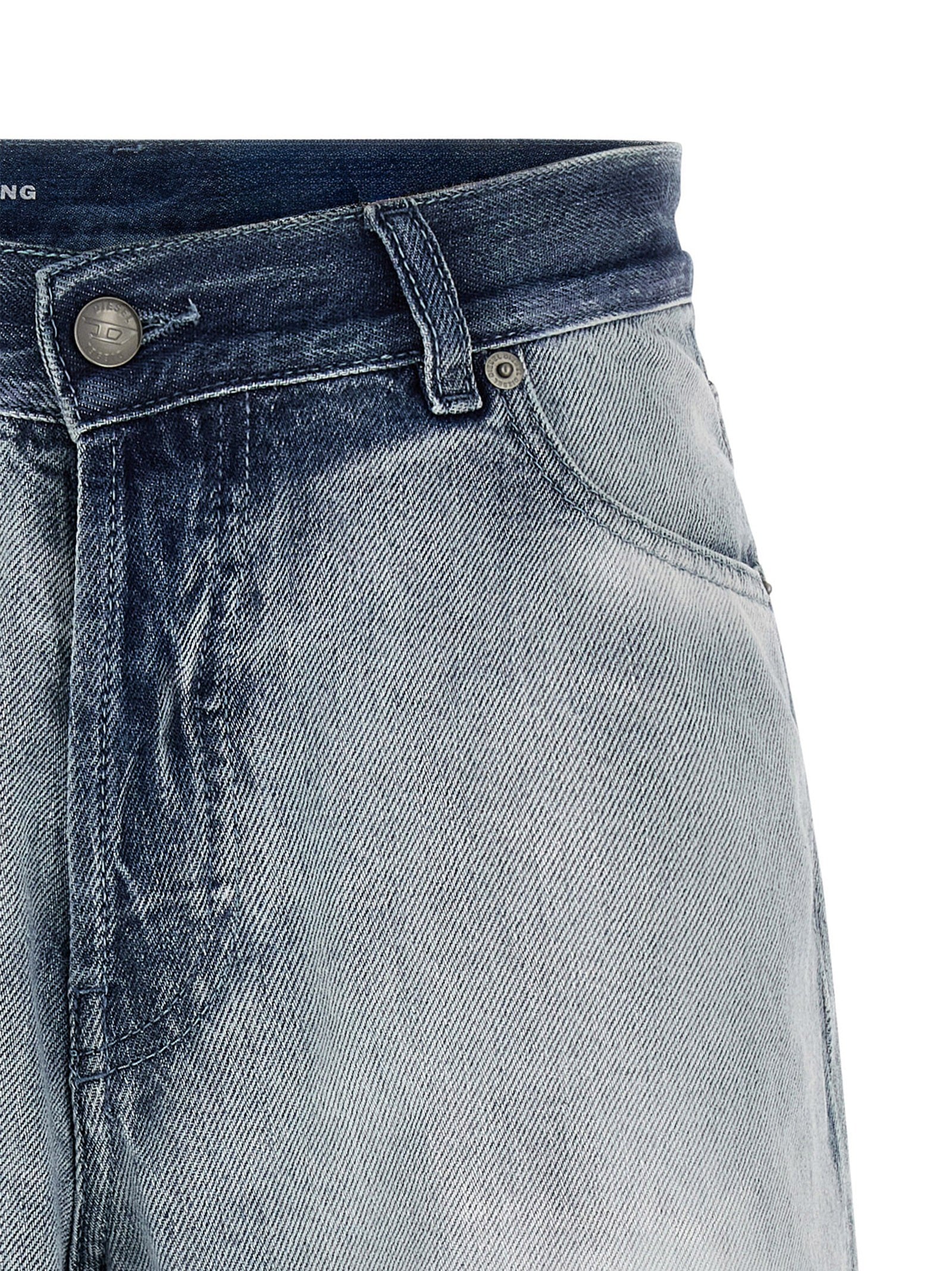 Diesel - 'De-Helios-FSI' shorts de-helios-fsi-shorts_4856f272-b1fc-40f5-9a34-4480daf61190