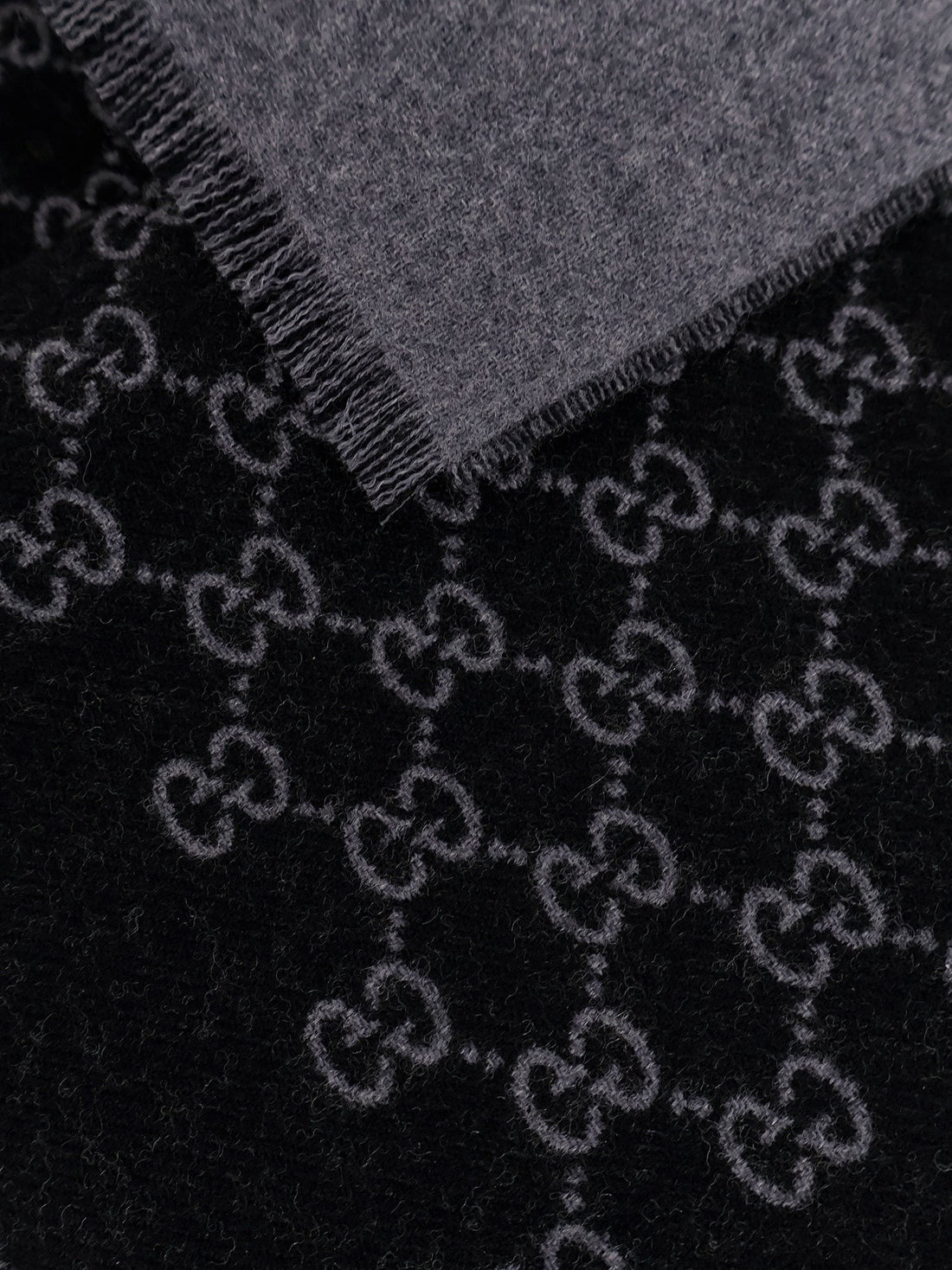 Gucci - Double wool jacquard scarf with GG motif double-wool-jacquard-scarf-with-gg-motif