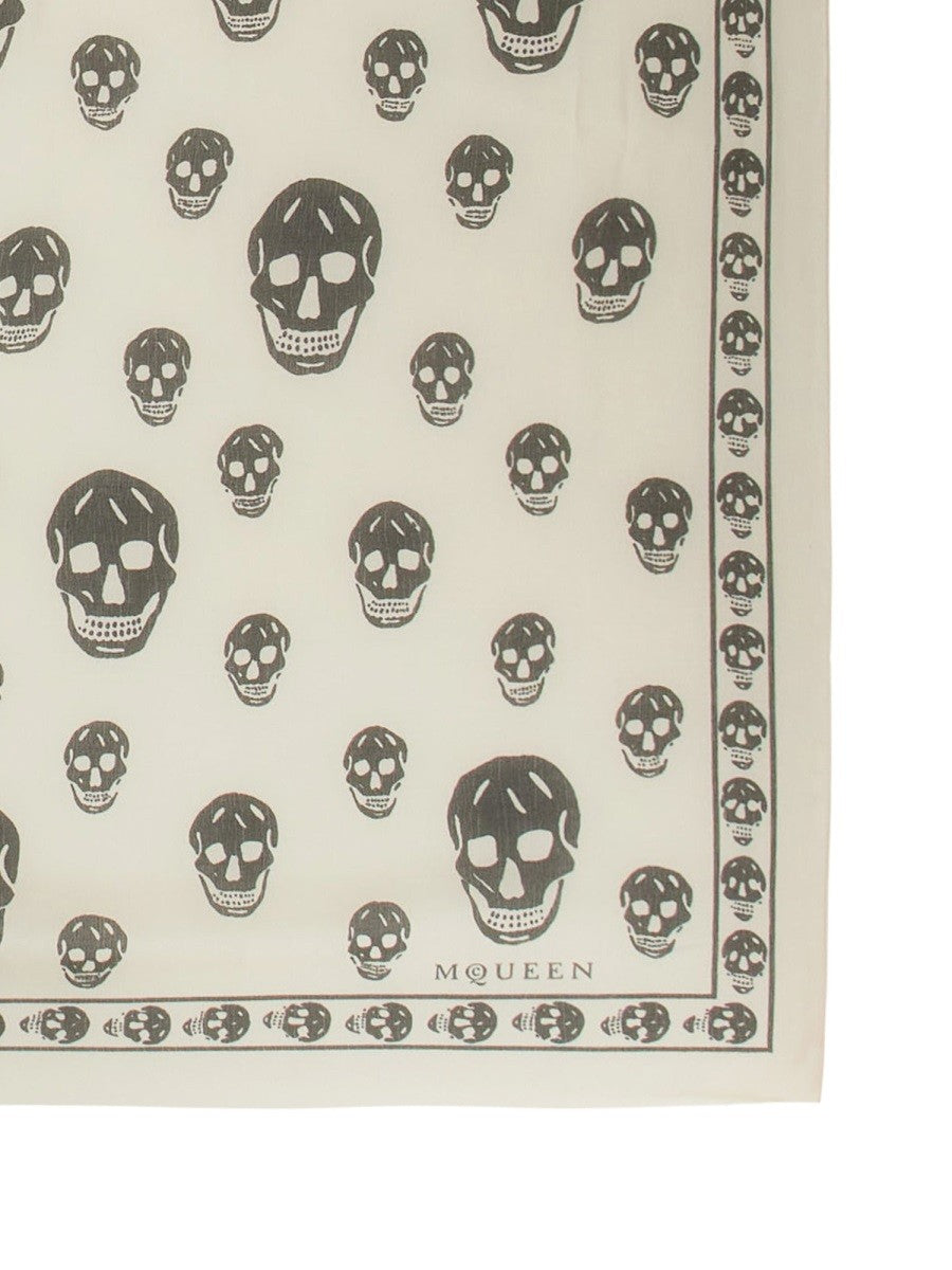 Alexander Mcqueen - FOULARD "SKULL" foulard-skull_8a1fe750-fb32-49fb-aa49-405df5db763d