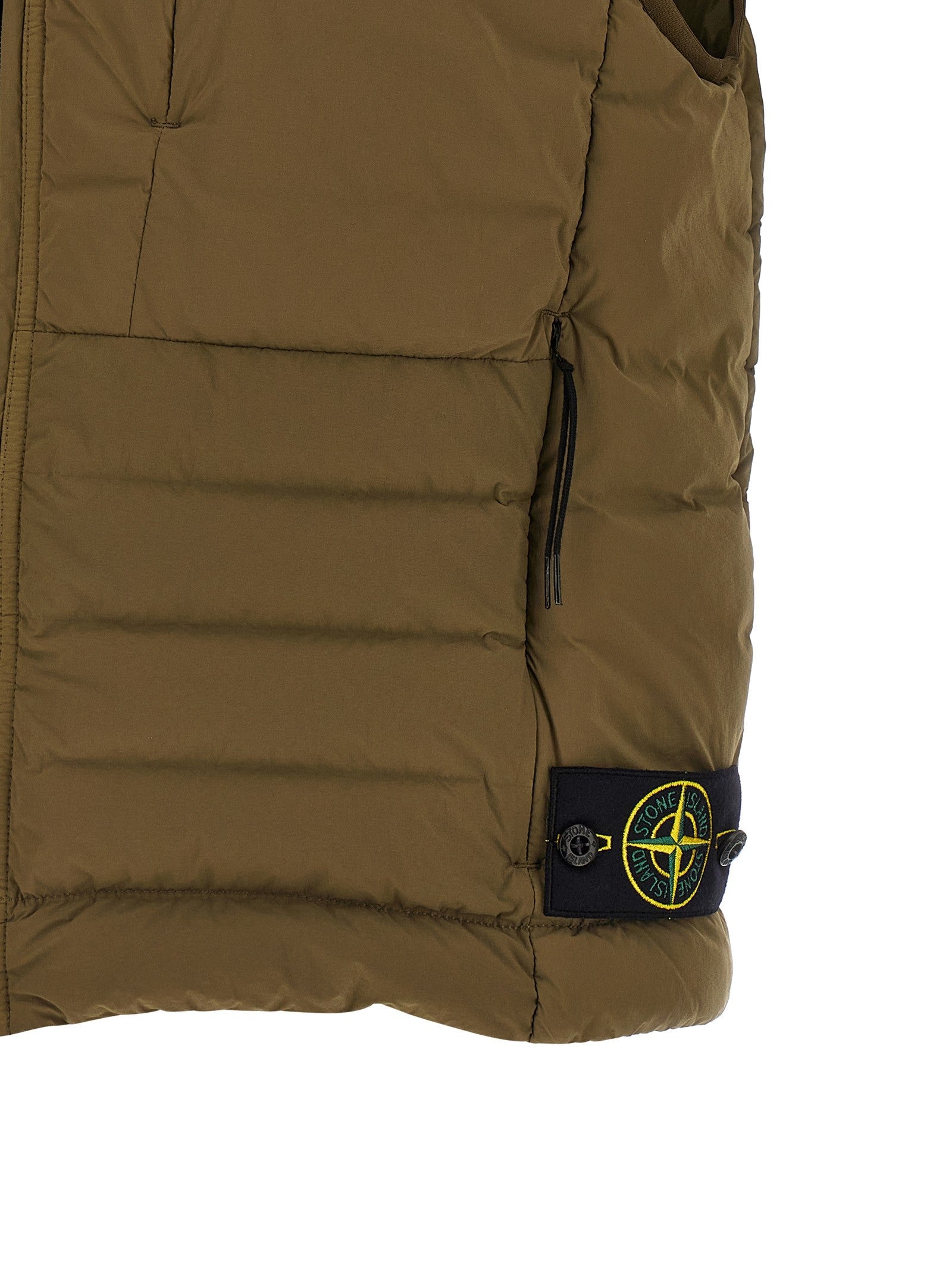 Stone Island - 'G100007' vest g100007-vest_6ecca28c-8be5-4ef3-90fa-43f9d0b0228e